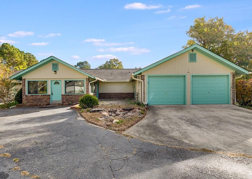 1st image of 826 Old Temple Rd