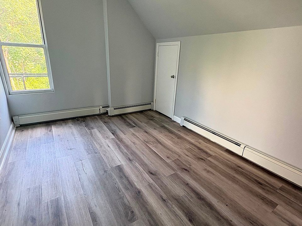1st image of 104 Buena Vista Ave APT 1