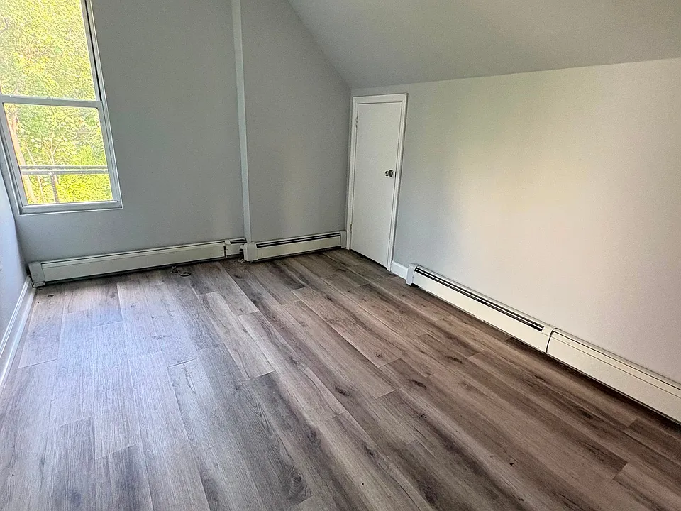 104 Buena Vista Ave #1