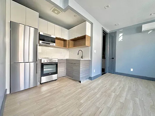 Rented by Doorway NYC, LLC | media 12