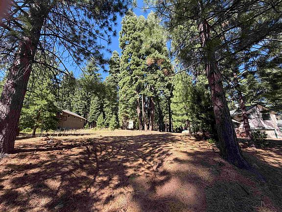 3rd image of 859 Golf Club Rd