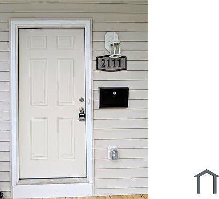 1st image of 2113 Richmond St