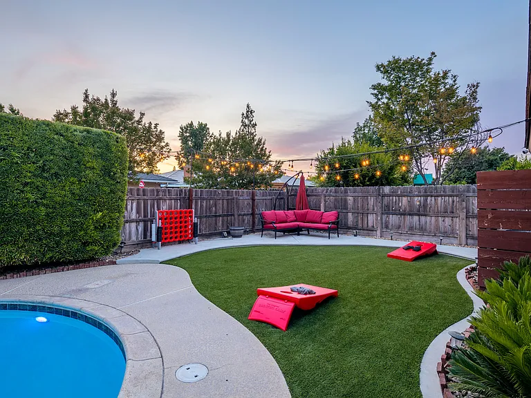 6519 N Mariposa St — Photo 22