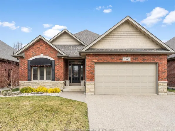 2100 Angelina Ave, Lasalle, ON N9H 0A3