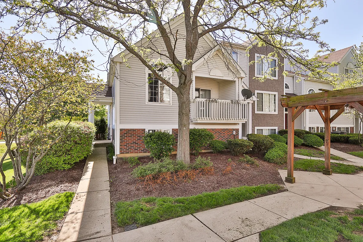 Building Photo - 2232 Dawson Ln #2232