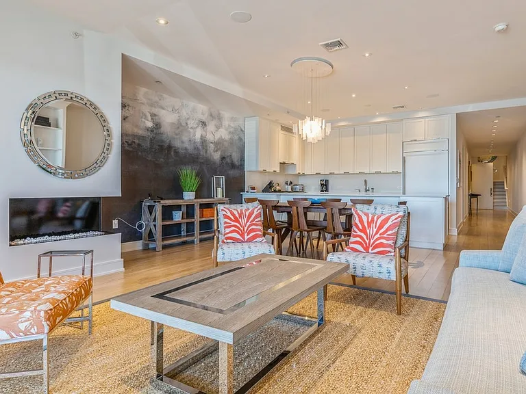 21 W Water St #2D — Photo 1