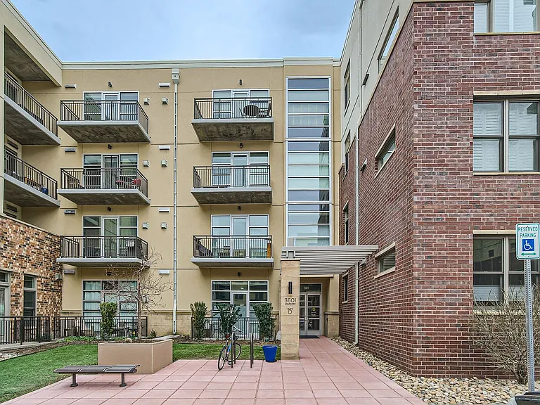 3601 Arapahoe Ave #204 — Photo 28