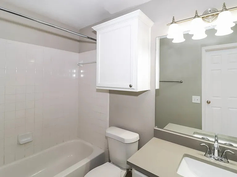 21013 Godolophin Ct — Photo 16