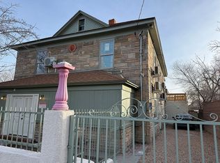 216 Hazeldine Ave SW, Albuquerque, NM 87102