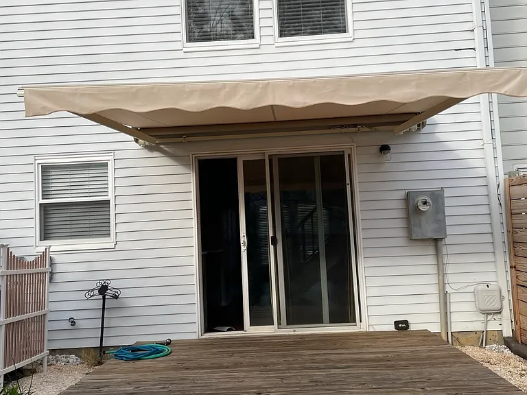 8425 Klarey Ct — Photo 16