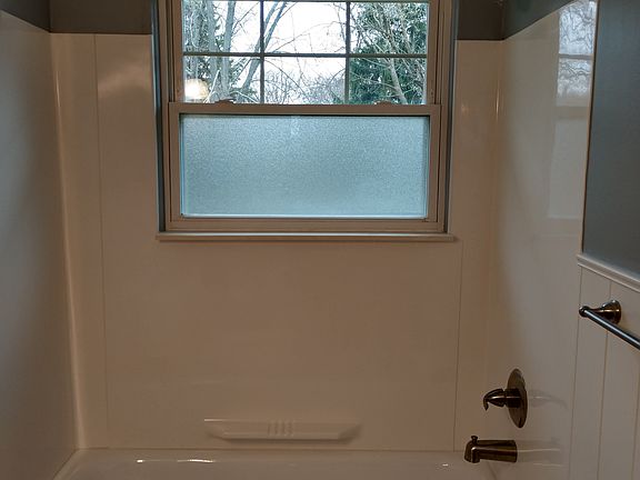 4th image of 3220 Shenandoah Dr Unit 12-1