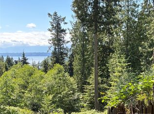 8016 S Toma Ln, Clinton, WA 98236