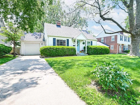 4126 N Chelsea Pl, Peoria, IL 61614