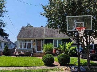 108 Breslin Ave, Haddonfield, NJ 08033