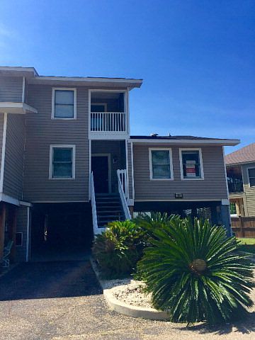 2nd image of 101 Yacht Club Dr #101