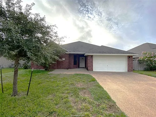 904 Ladove Dr Photo 1