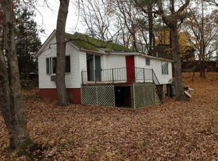 4 Lakeview Dr, Smithfield, RI 02828