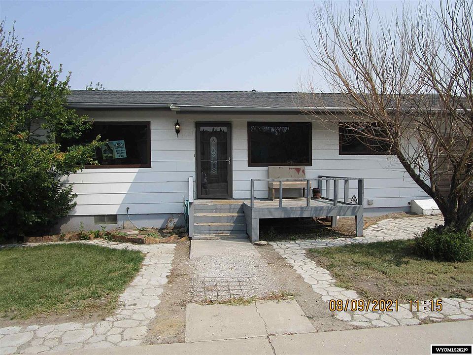 1st image of 1601 James Dr