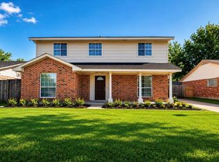 11630 Sageglen Dr, Houston, TX 77089
