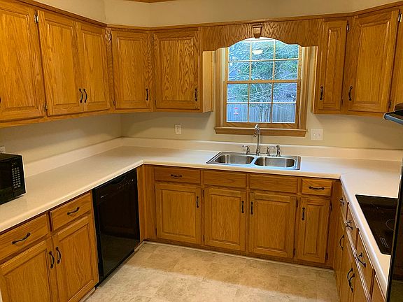3rd image of 4508 Zola Dr