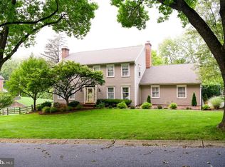 1647 Meadowlark Rd, Wyomissing, PA 19610