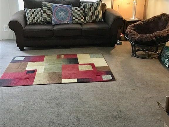4th image of 1177 Breezy Oaks