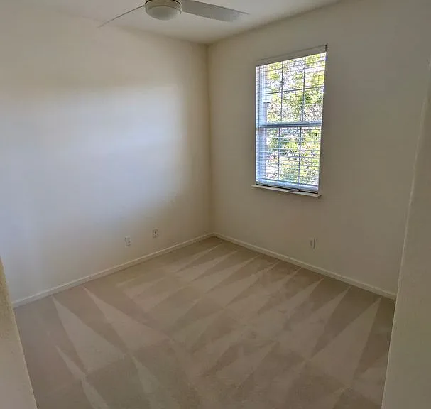 90 Plumeria Ct — Photo 32