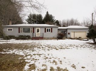 8875 Huff Rd, Bellevue, MI 49021