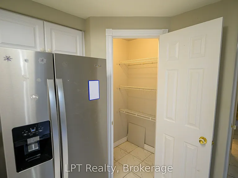 317 Queen St #103 — Photo 7