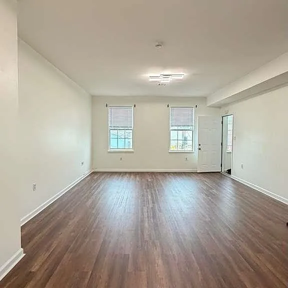 225 Halladay St #2 — Photo 2