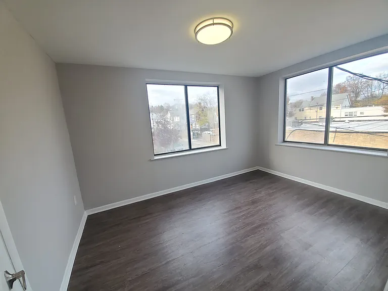 306 Main St #6 — Photo 23