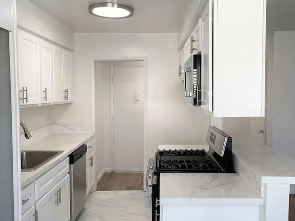 817 S. St. Andrews Pl, 817 S Saint Andrews Pl #80-303, Los Angeles, CA 90005