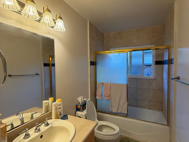 1186 Stafford Dr — Photo 10