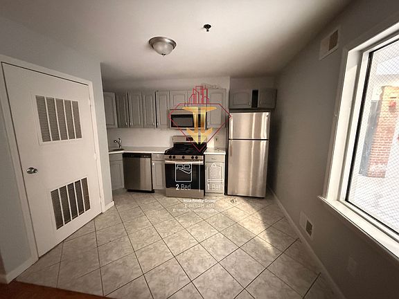 3rd image of 812-813 New York Ave #A02