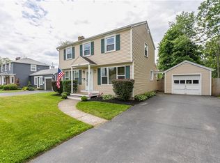 413 Wimbledon Rd, Rochester, NY 14617