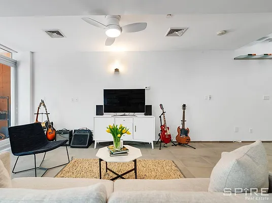 Sold by Spire Group | media 9