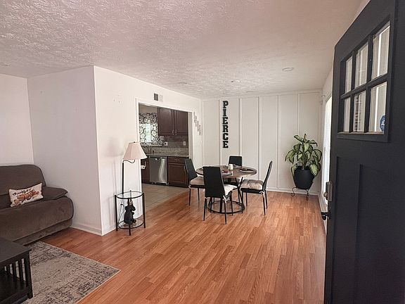 4th image of 1148 Mannbrook Dr