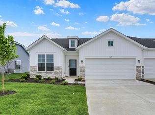 1627 Clover Crossing Dr, Greenfield, IN