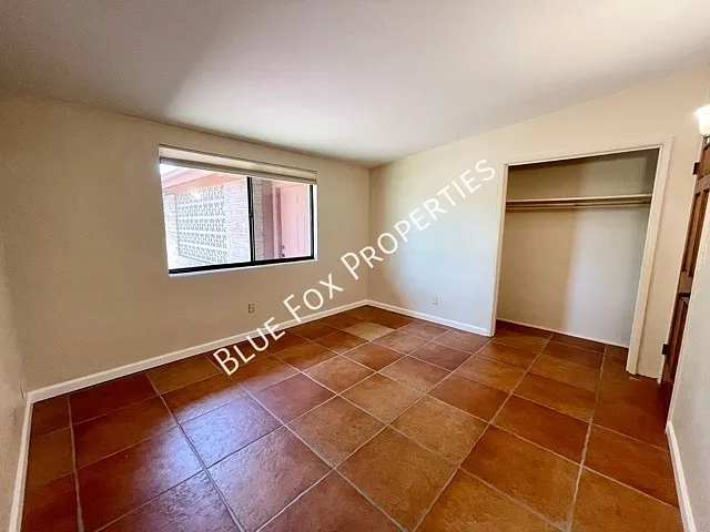 729 N Alamo Ave — Photo 18