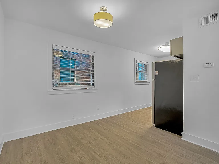 Greenview Apartments - Forest Park — Photo 20