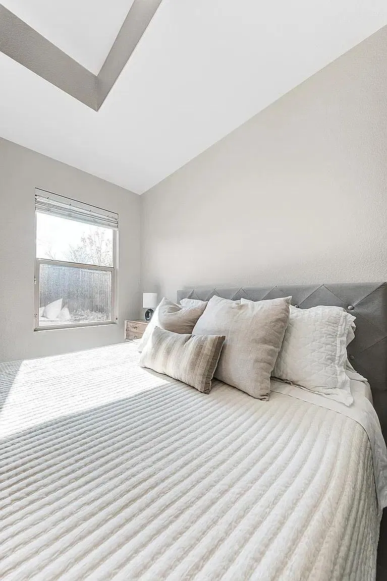 3 bed, 1453 sqft, $2,000 — Photo 3