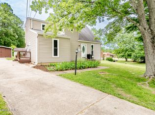 10300 Venado Dr, Louisville, KY 40291