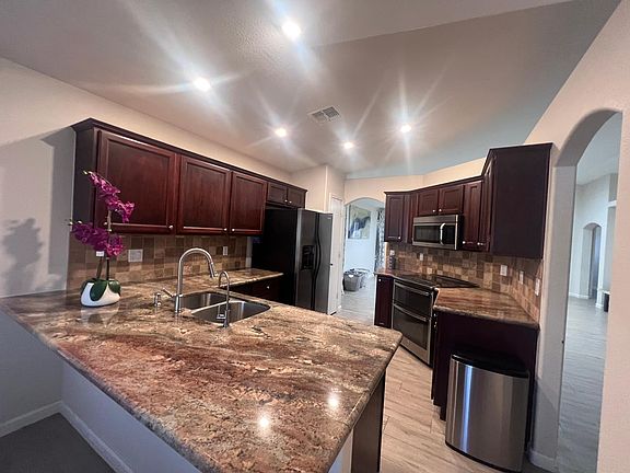 3rd image of 2257 E Monona Dr