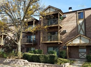 839 S Dwyer Ave APT E, Arlington Heights, IL 60005
