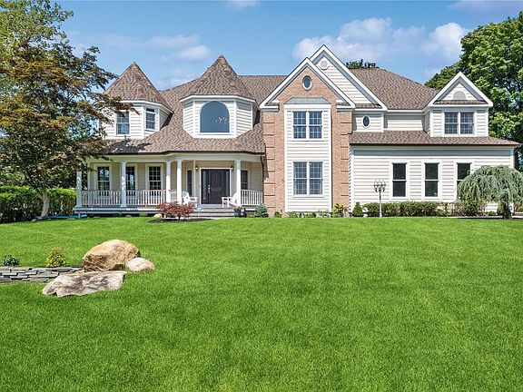 2nd image of 18 Cedar Ln