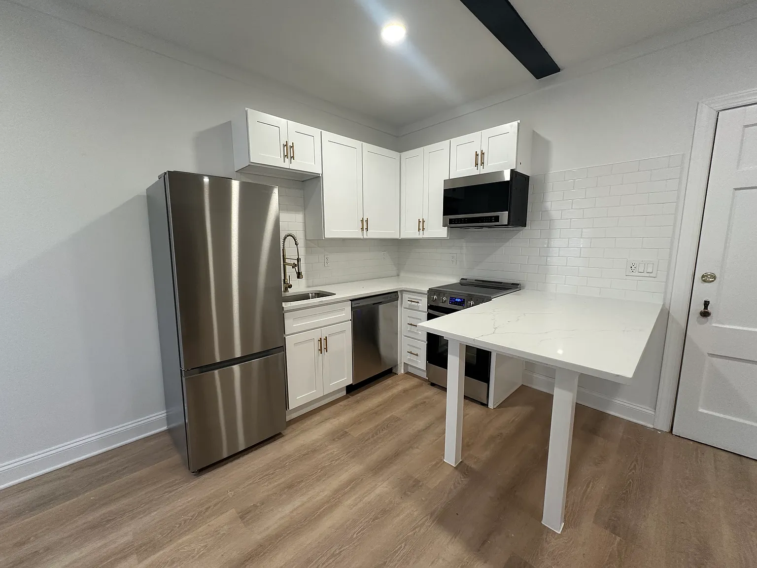 2 Maryland Avenue — Photo 4