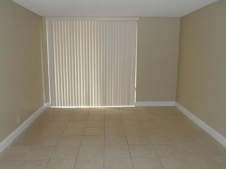 10773 Cleary Blvd #10-109 — Photo 13