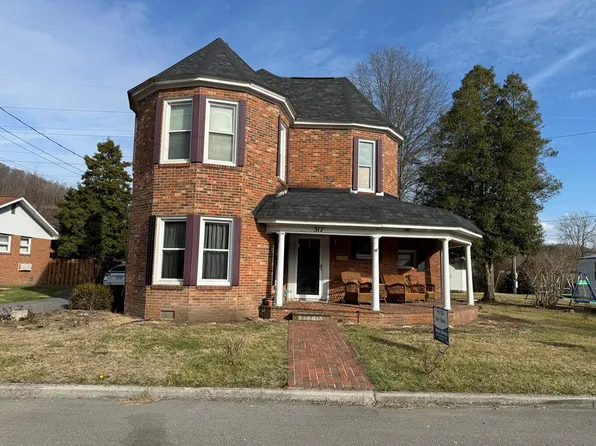 317 Fairfax Ave, Richlands, VA 24641