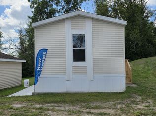 12 Kelly Rd, Chaska, MN 55318