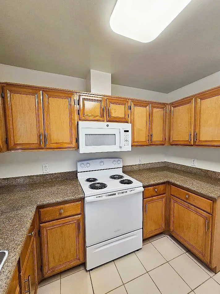 Pacheco Townhomes — Photo 4